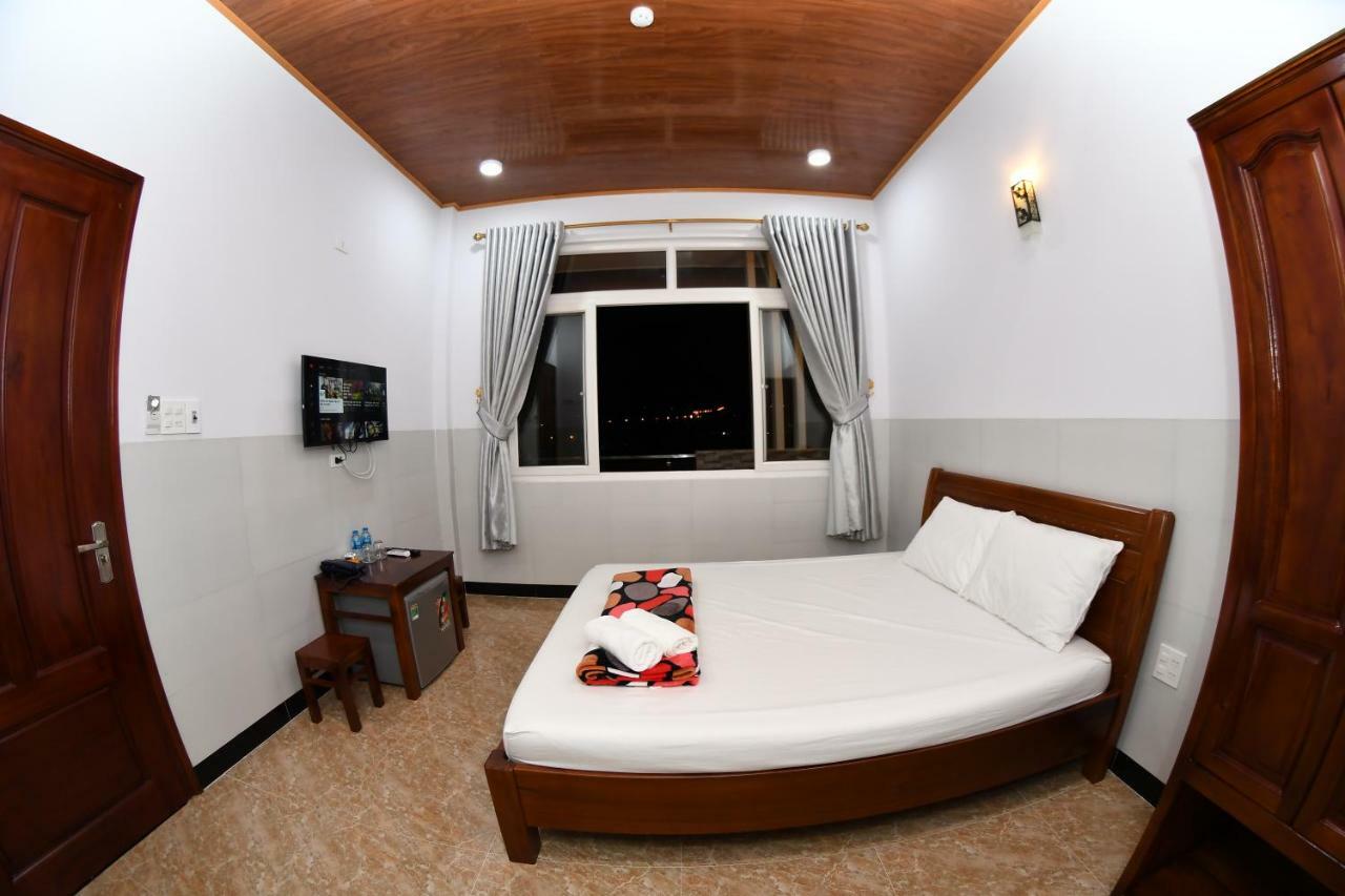 Nha Nghi Hung Hoa Hotel ฟานเที้ยต ภายนอก รูปภาพ